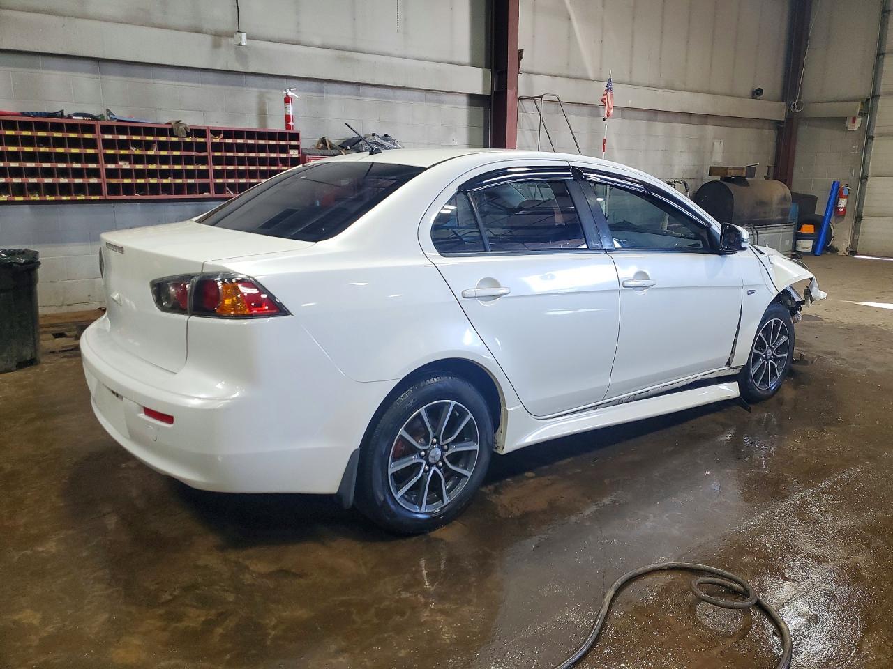 2017 Mitsubishi Lancer es