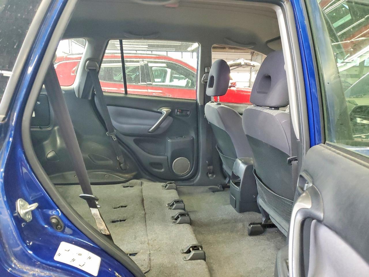 2005 Toyota Rav4 Base