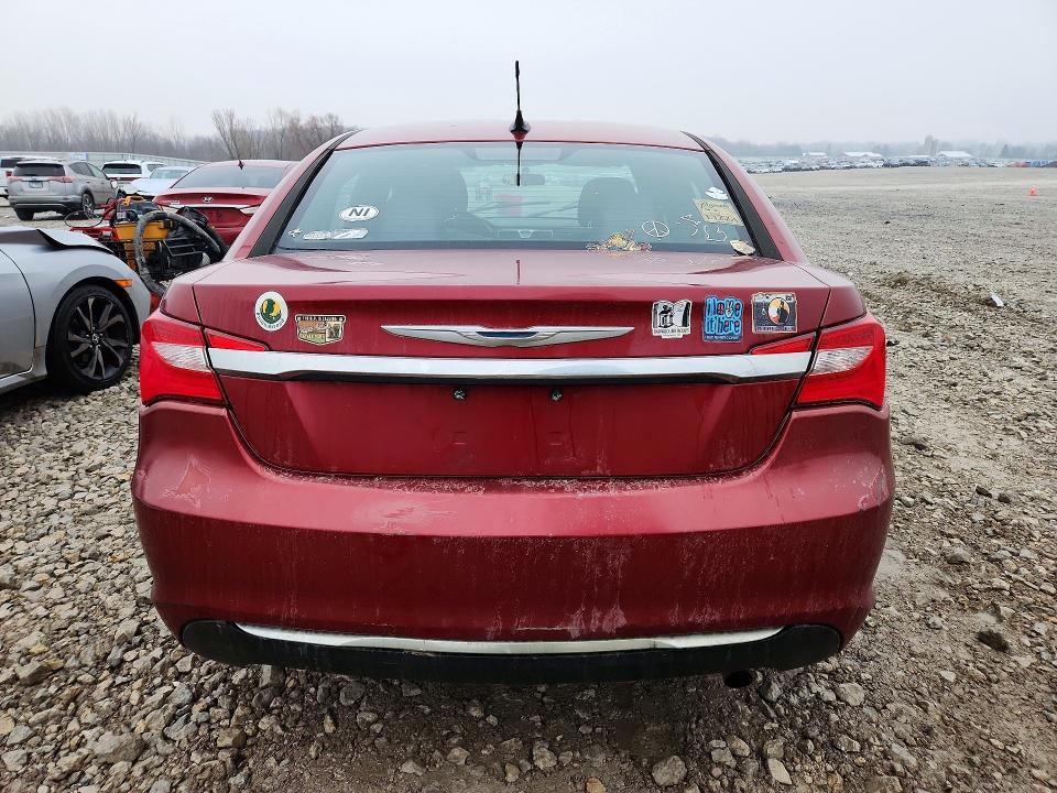 2013 Chrysler 200 Touring