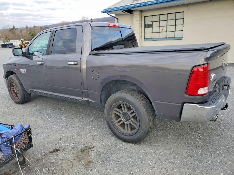 2015 Dodge RAM 1500 SLT