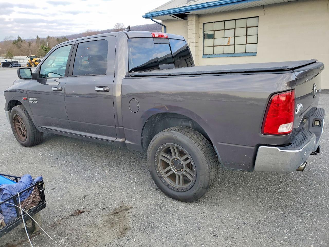 2015 Dodge RAM 1500 SLT