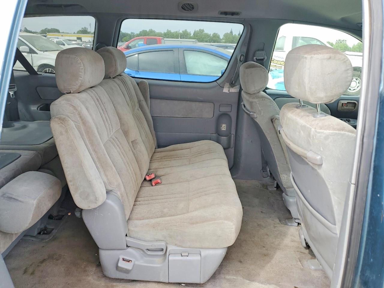 2000 Toyota Sienna ce