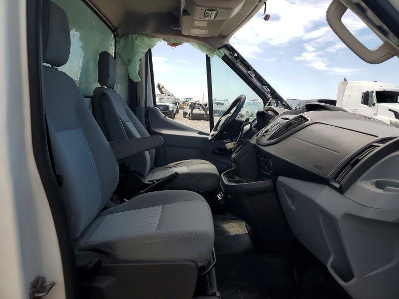 2017 Ford Transit BOX Truck