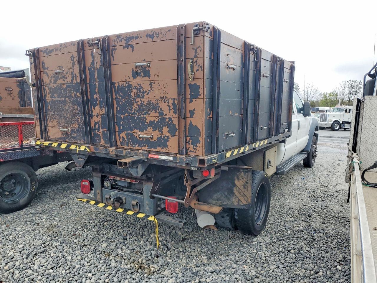 2015 Ford F450 Super Duty Flatbed Truck