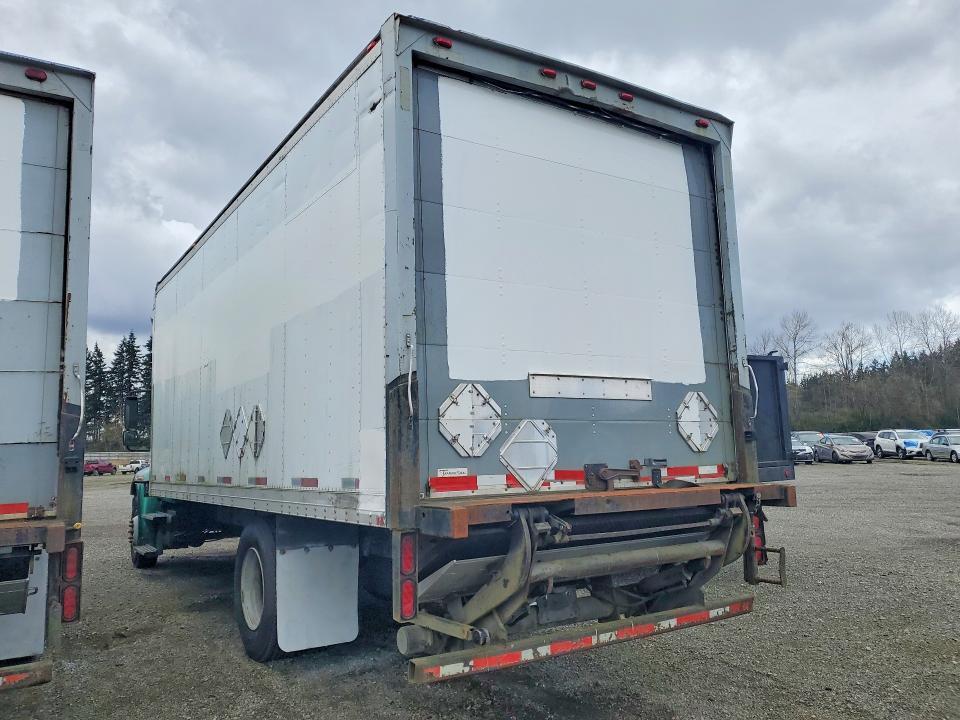 2009 International 4300 box Truck