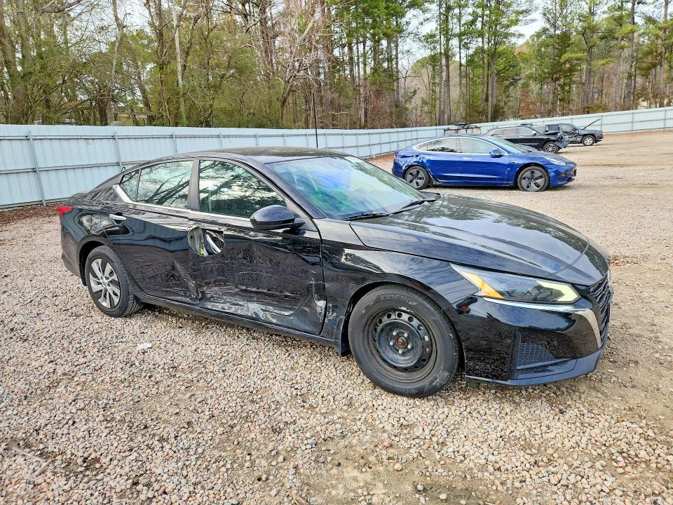 2023 Nissan Altima 2.5 s