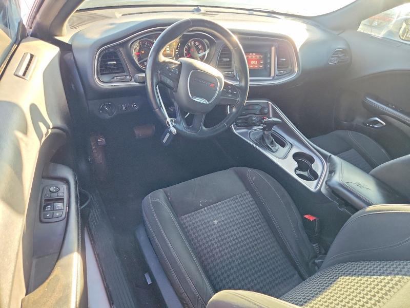 2017 Dodge Challenger sxt