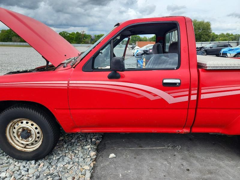 1989 Toyota Pickup Deluxe