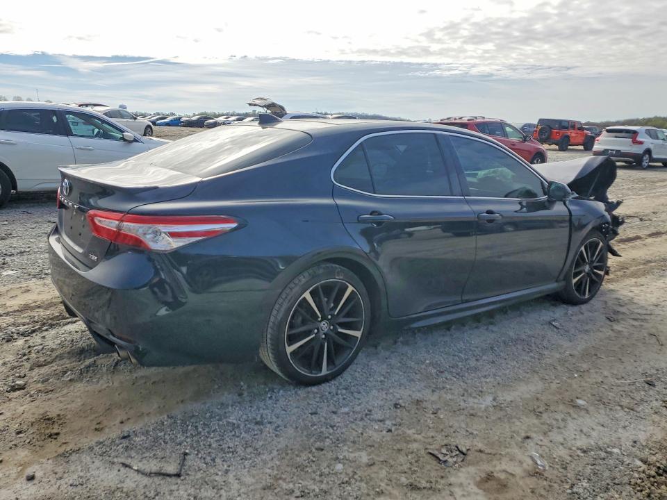 2020 Toyota Camry xse