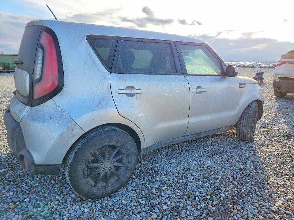 2015 KIA Soul +