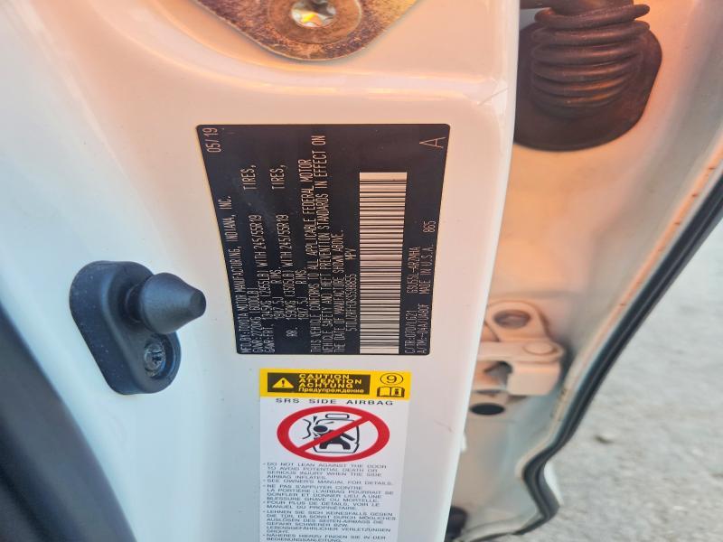 2019 Toyota Highlander se