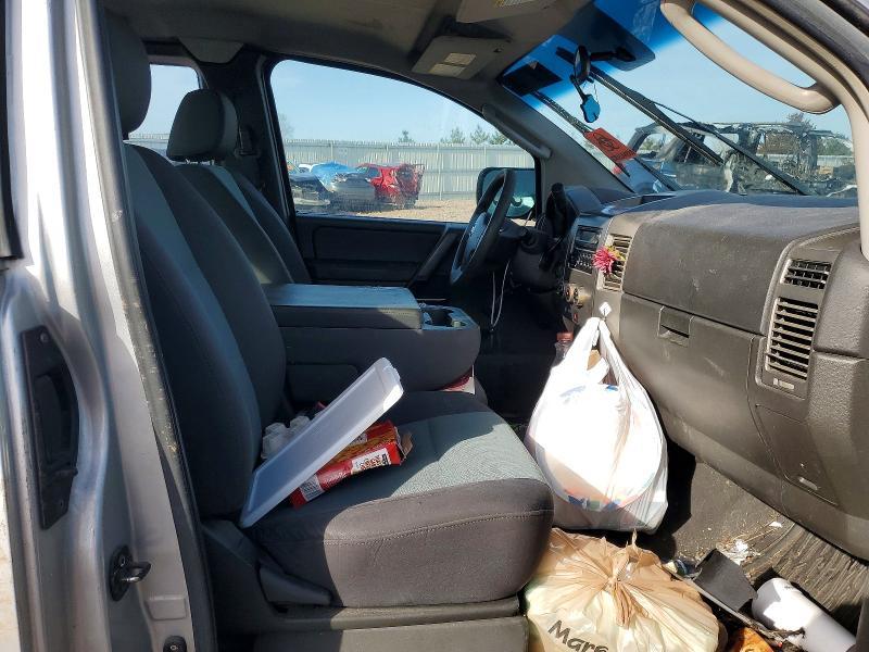 2006 Nissan Titan XE FFV