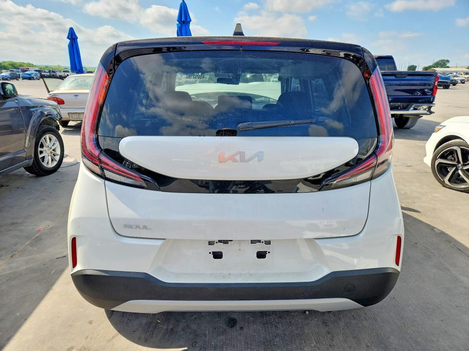 2025 KIA Soul lx