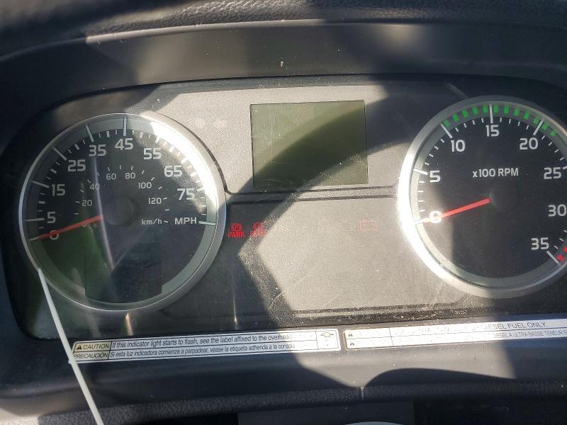 2011 Hino 258/268 BOX Truck