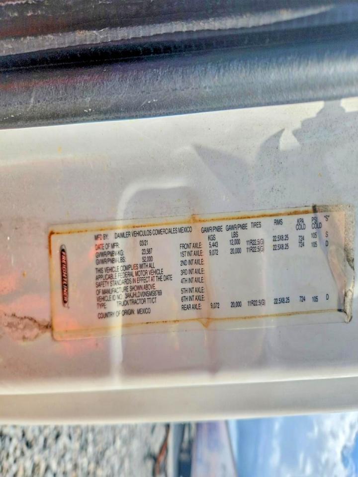 2022 Freigliner 2022 Freightliner Cascadia 126 DAY Cab Semi Truck