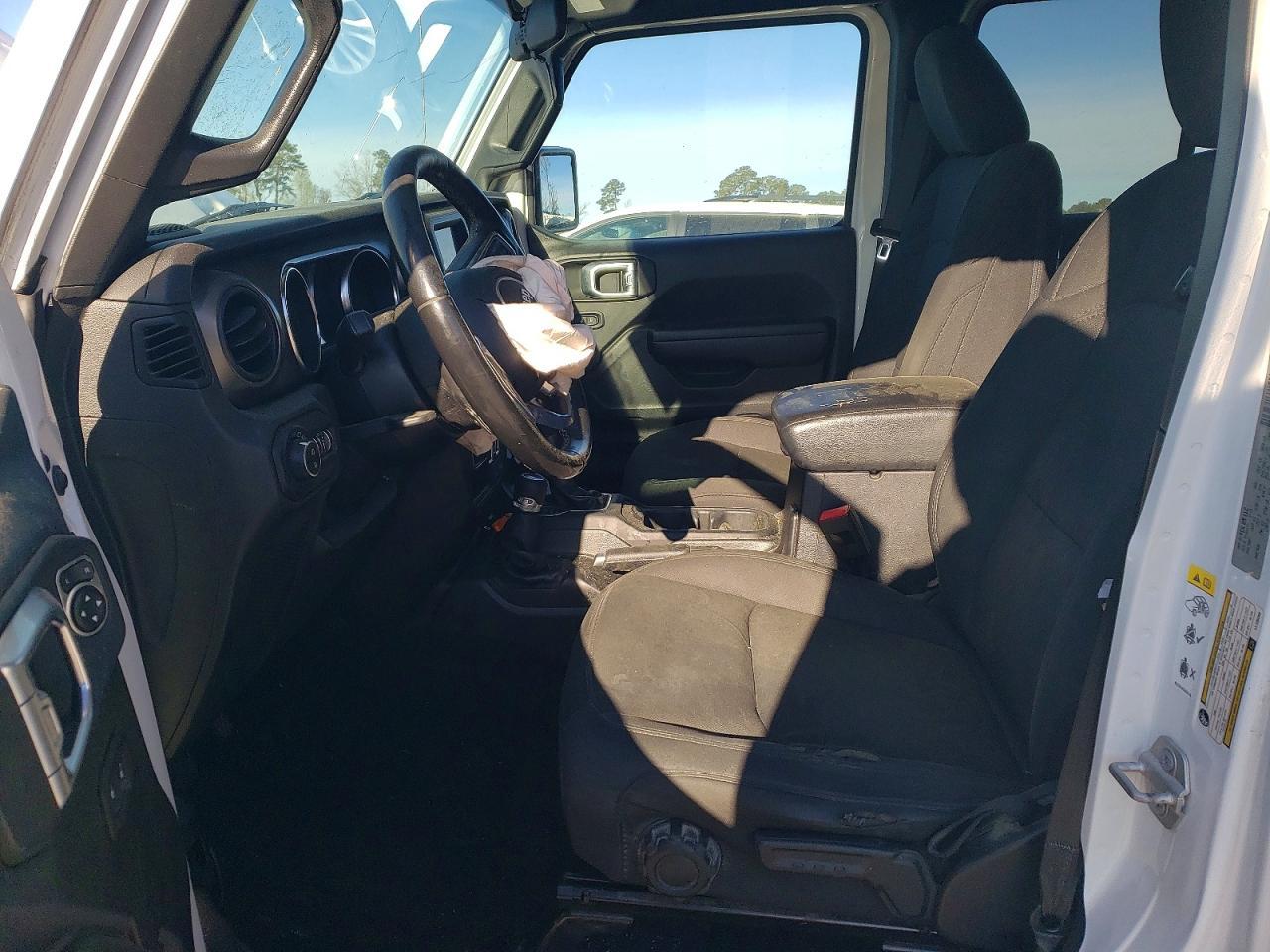 2020 Jeep Gladiator Sport