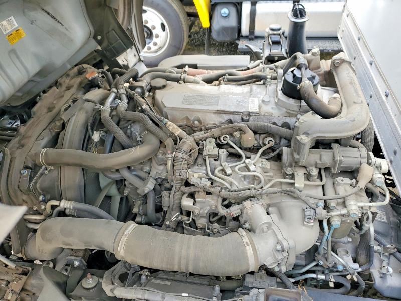 2024 Isuzu NPR XD BOX Truck