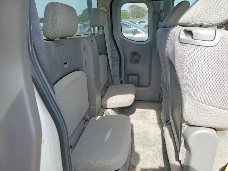 2014 Nissan Frontier S