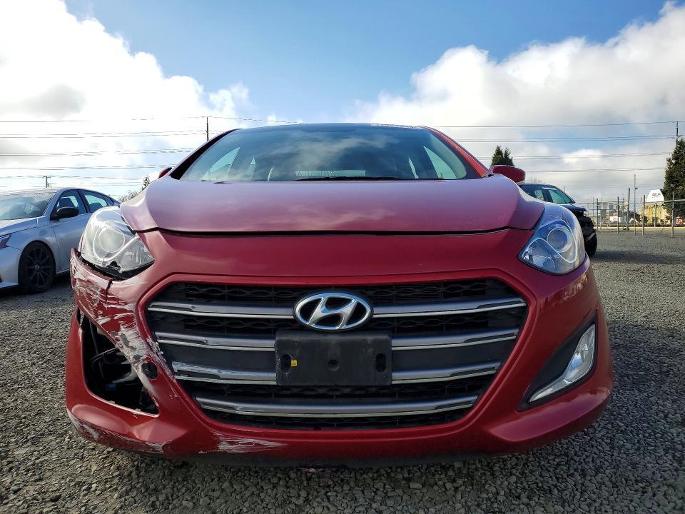 2016 Hyundai Elantra gt Base