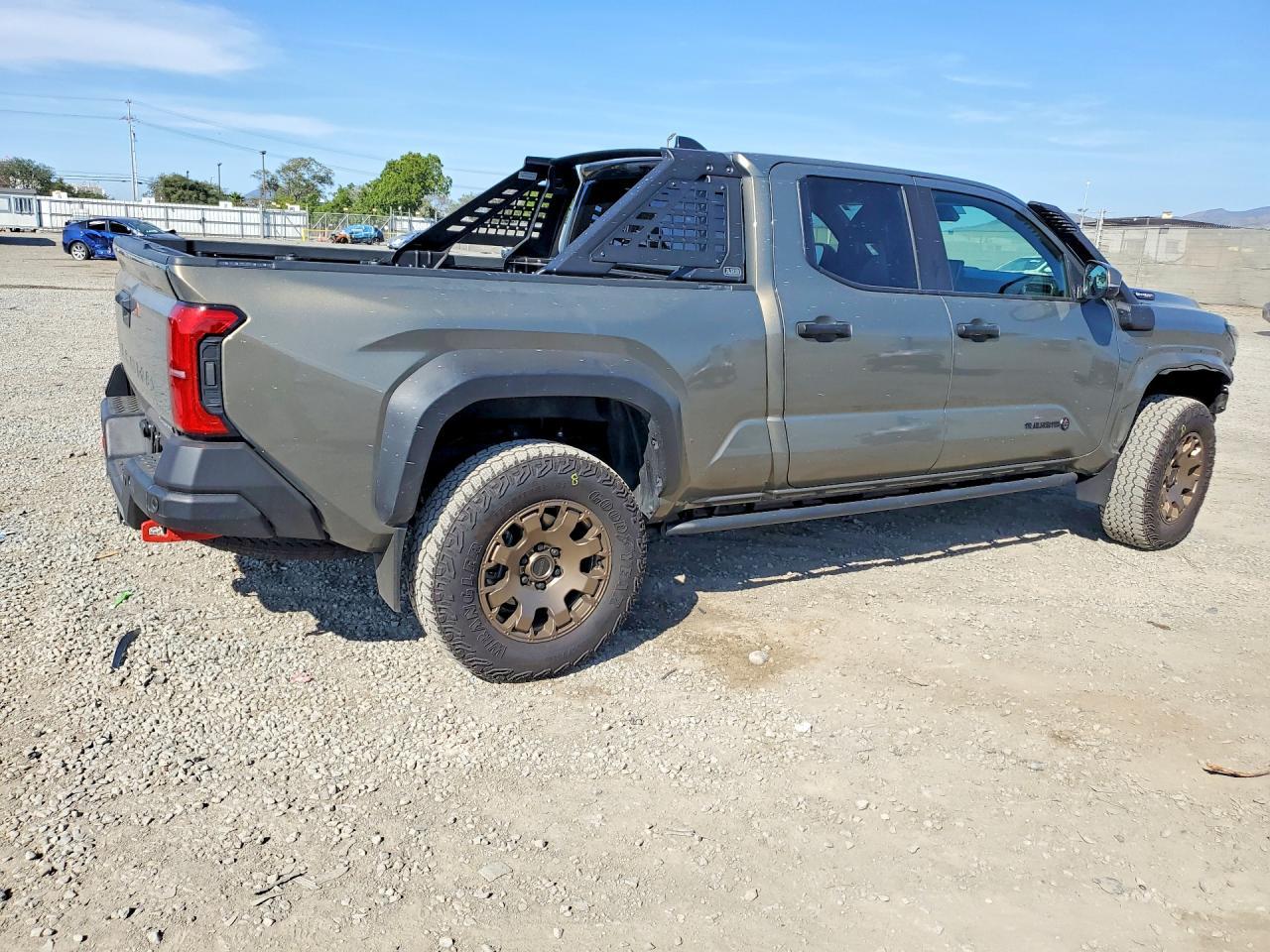 2024 Toyota Tacoma Trailhunter HV