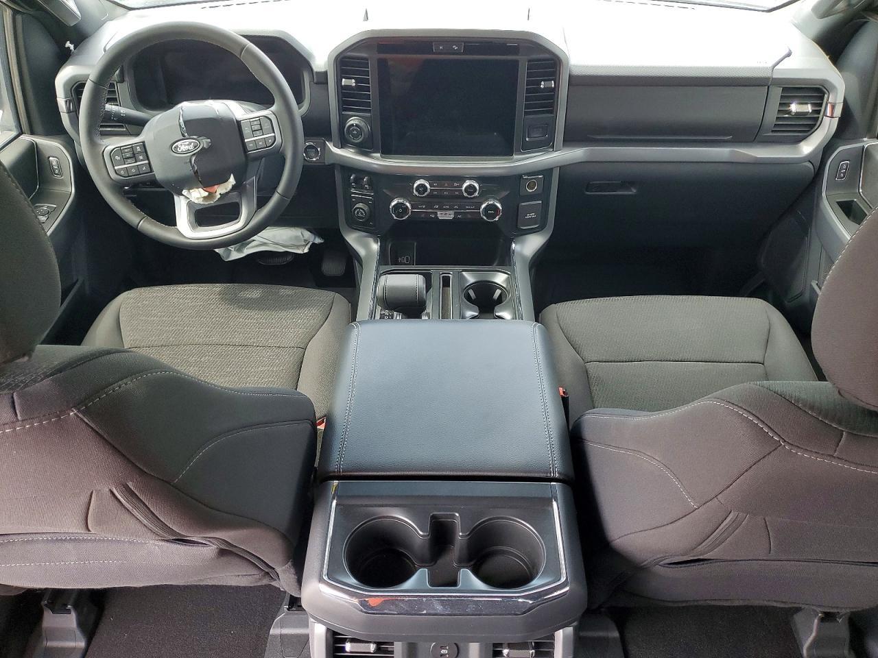2025 Ford F150 XLT