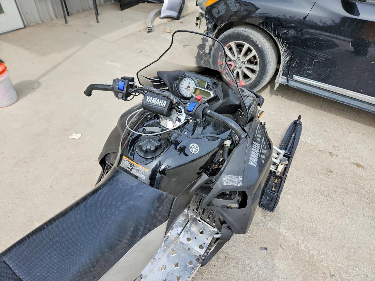 2010 Yamaha Apex LTX GT, RX10LTGTZL