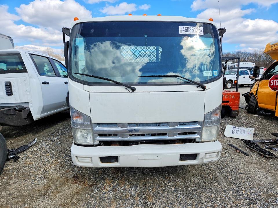 2011 Isuzu NPR