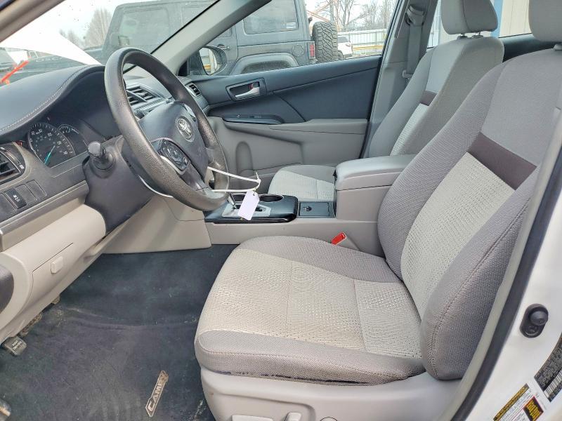 2014 Toyota Camry le