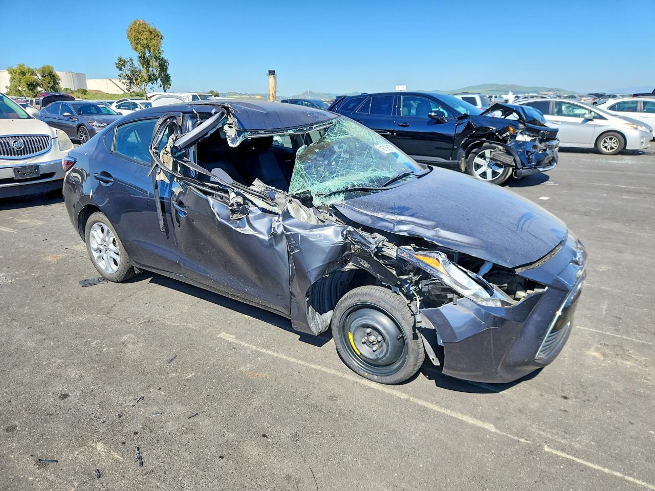 2018 Toyota Yaris ia Base