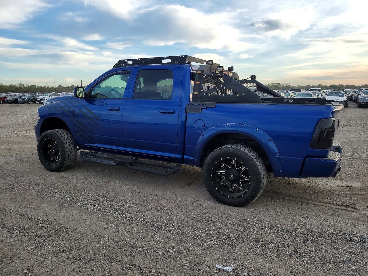 2016 Dodge RAM 1500 Sport