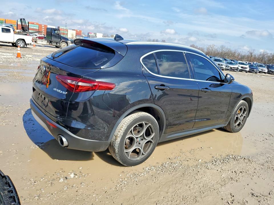 2018 Alfa Romeo Stelvio