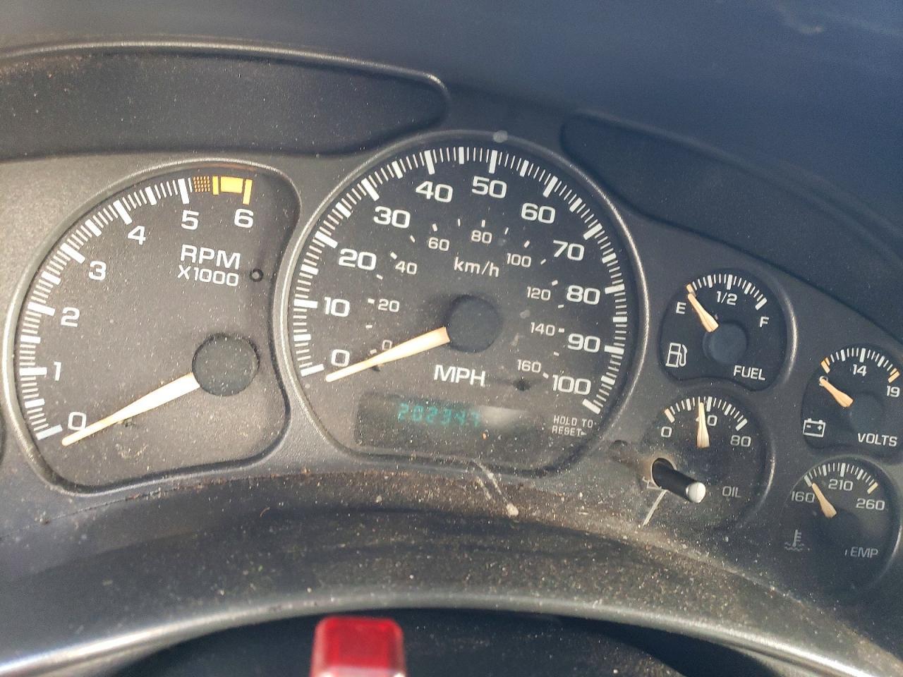 2002 Chevrolet Silverado Chipper Truck