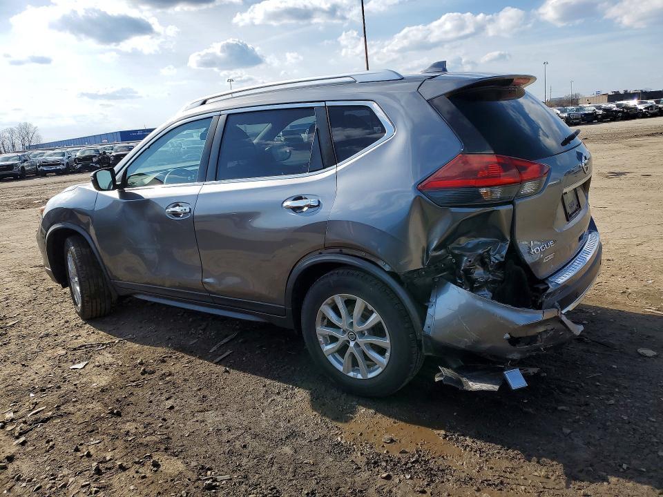 2020 Nissan Rogue sv