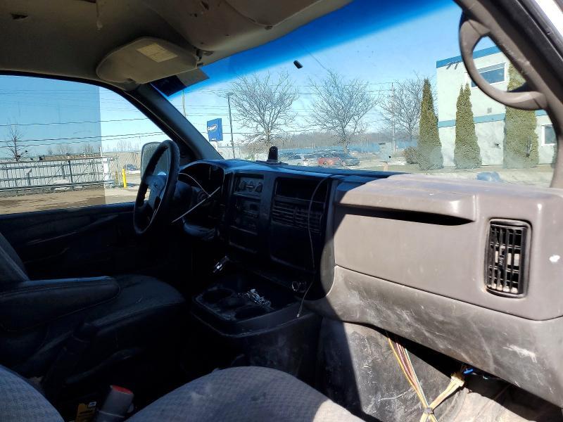 2005 GMC Savana G2500