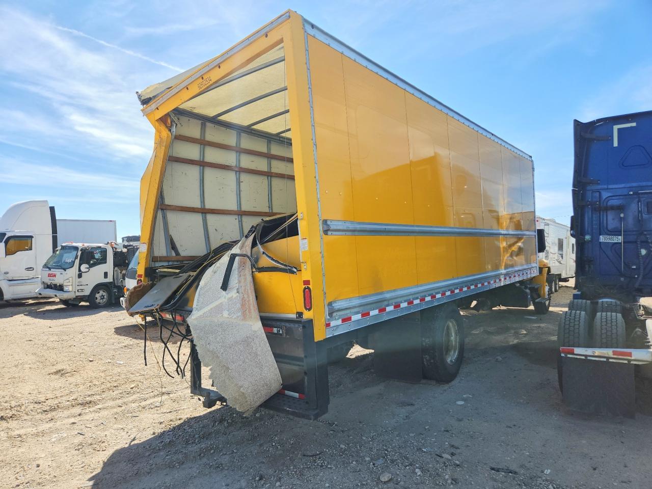 2022 International MV607 BOX Truck