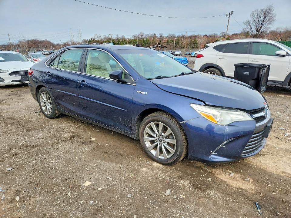 2016 Toyota Camry Hybrid xle