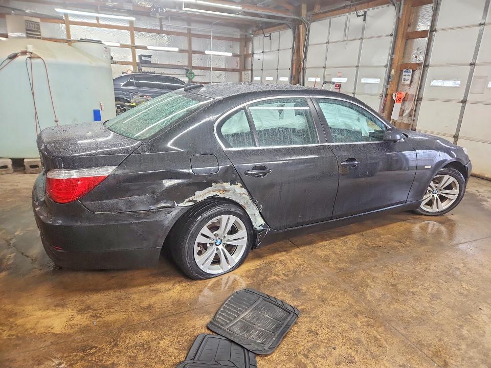 2010 BMW 528 i