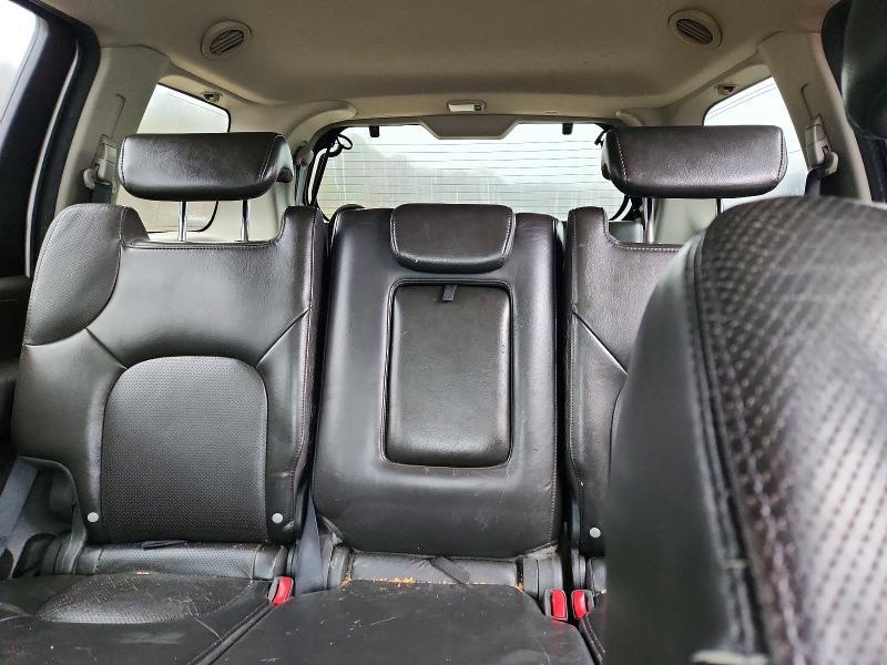 2011 Nissan Pathfinder s