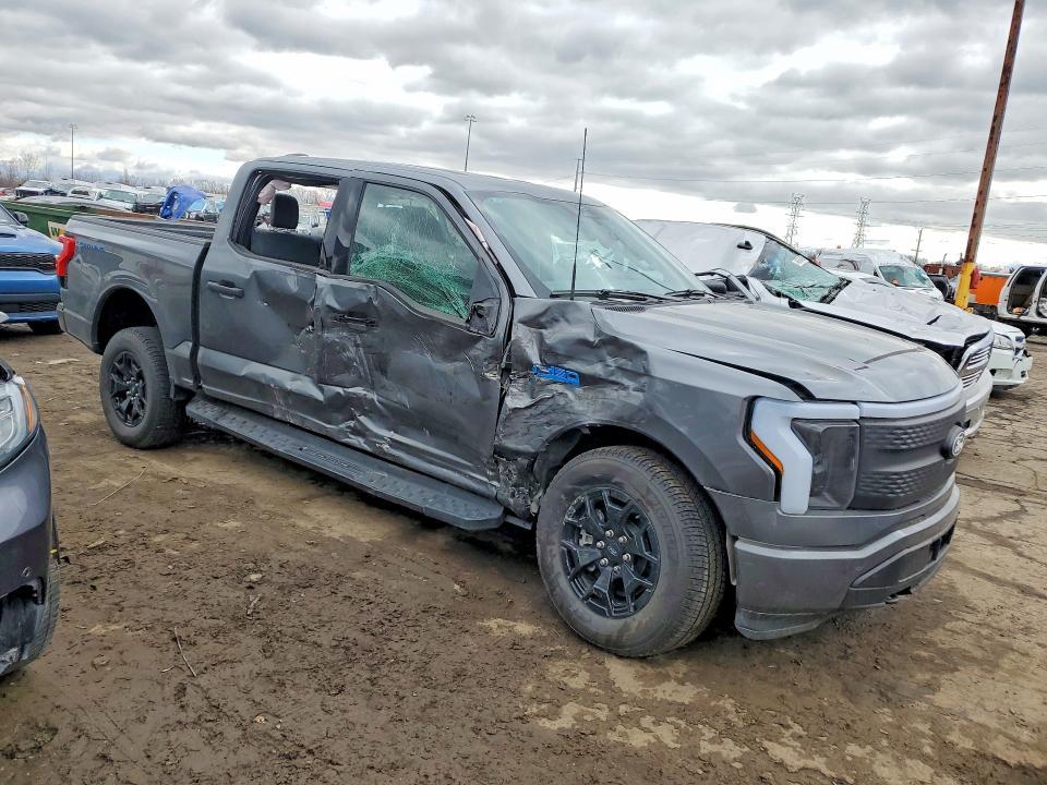 2025 Ford F150 Lightning XLT