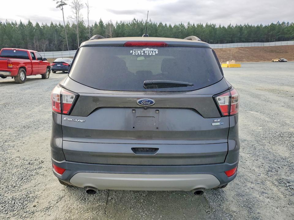 2018 Ford Escape se