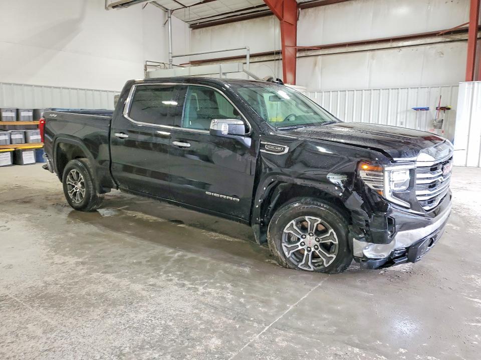 2025 GMC Sierra K1500 slt