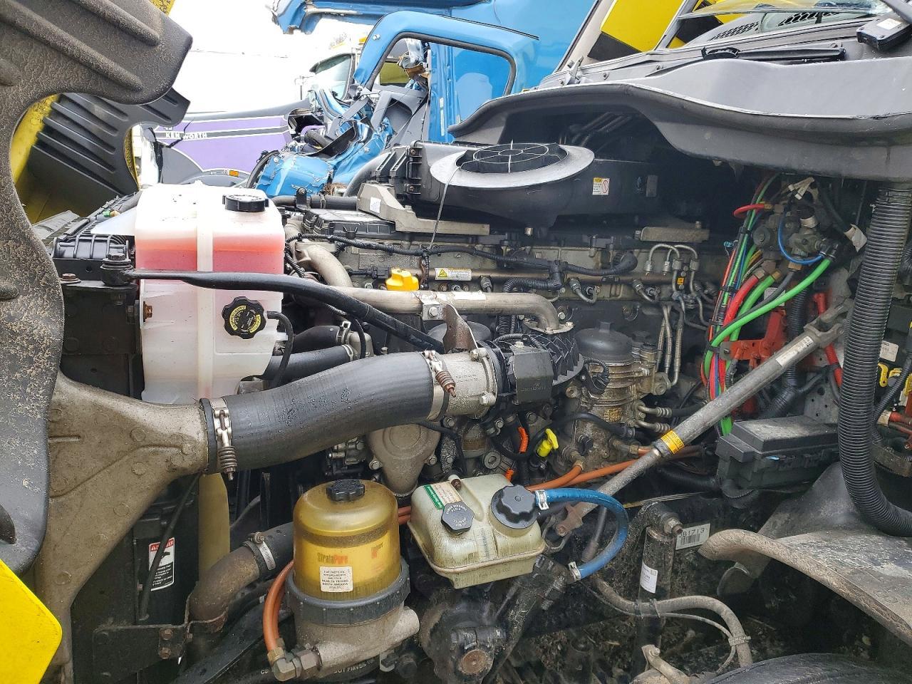 2017 Freigliner 2017 Freightliner Cascadia 125 Sleeper Cab Semi TR