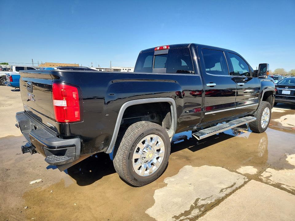 2017 GMC Sierra K2500 Denali