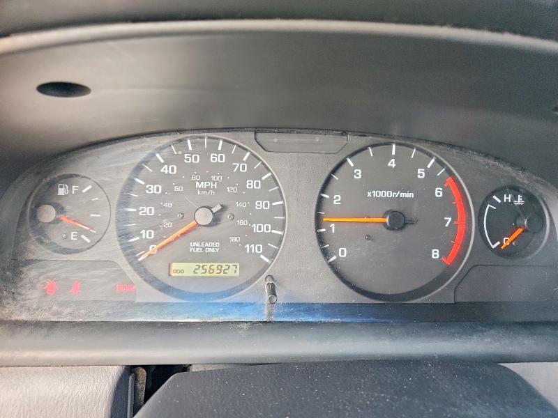 2000 Nissan Frontier XE