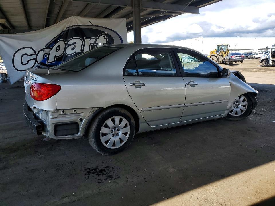 2004 Toyota Corolla le