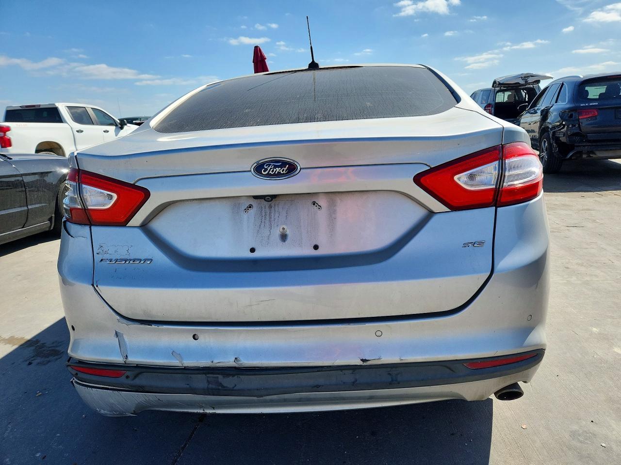 2016 Ford Fusion se