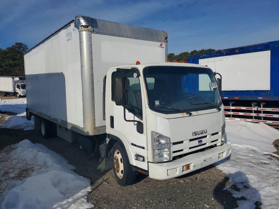 2014 Isuzu NRR BOX Truck