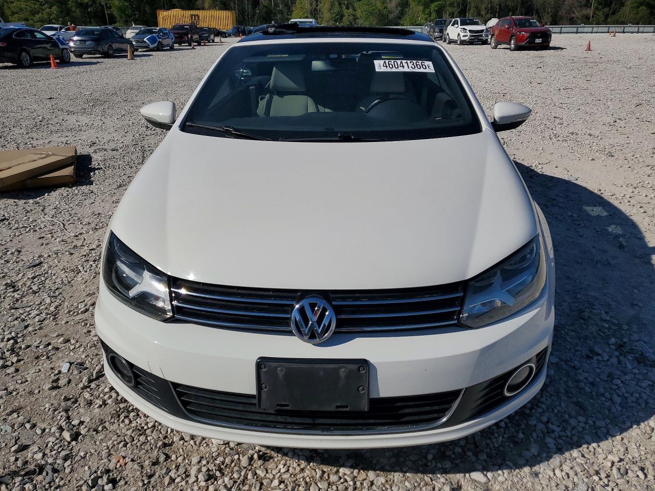 2012 Volkswagen Eos lux