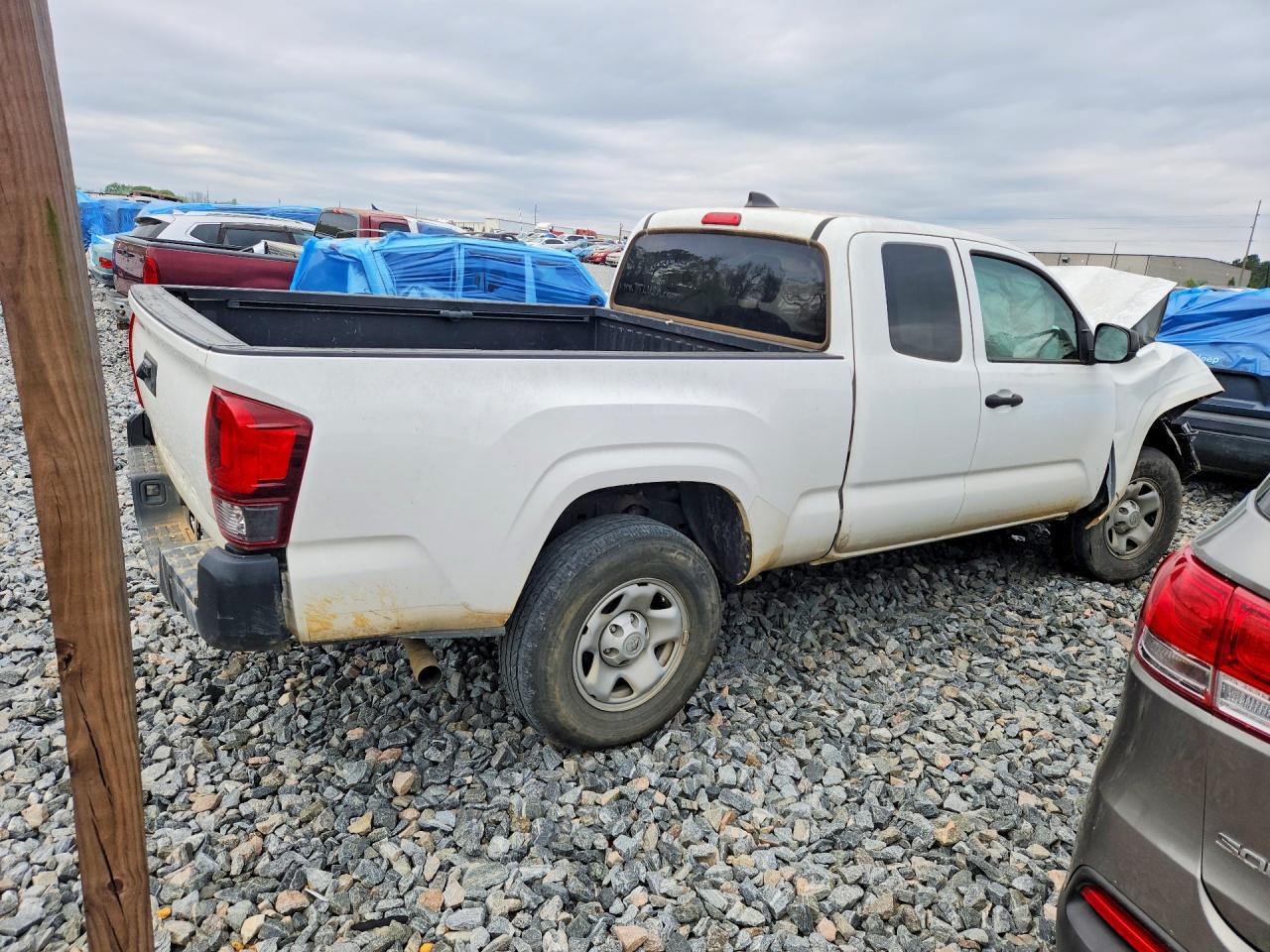 2022 Toyota Tacoma SR