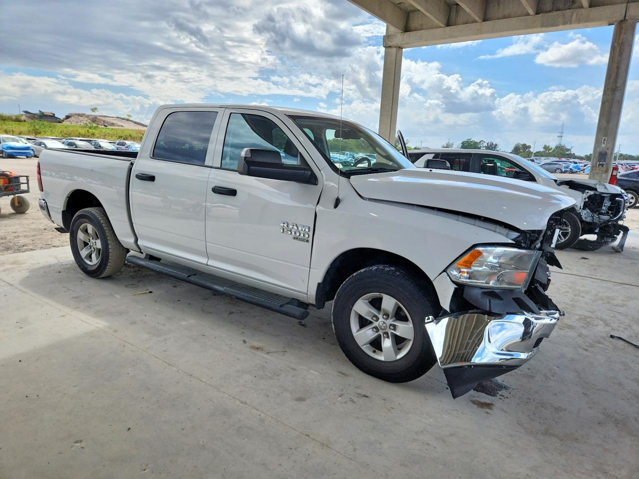 2022 Dodge RAM 1500 Classic SLT